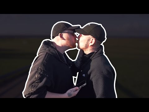 ECHTE MÄNNER GIBT'S NUR UNTER MÄNNERN