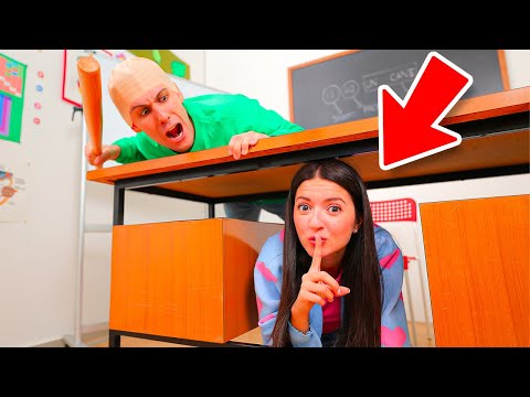 SCAPPA DA BALDI e TROVA TUTTI GLI OGGETTI NASCOSTI!!