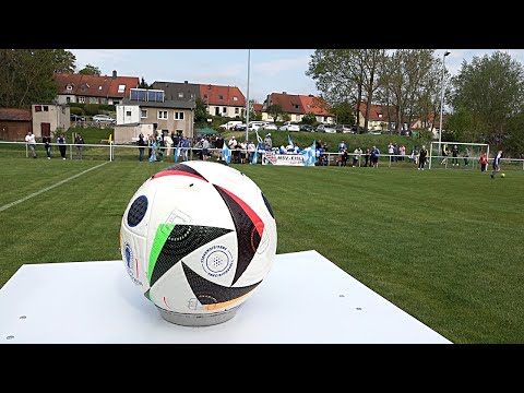 PUNKTum Pokalfinale der Fußball-Junioren in Helmsdorf am 03. Mai 2025