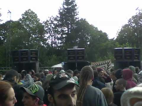 brosdaVSwante (teknicalpunch )live@nonem/hazard unitz-free party