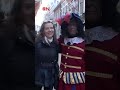 "Waarom vind je het zo belangrijk dat Zwarte Piet blijft?"