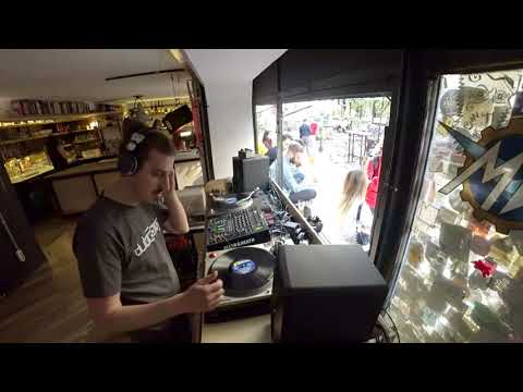 Dubapest HiFi live dj session at Telep Bar