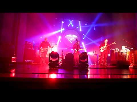 Mark Gillespie KINGS OF FLOYD  'Shine on you crazy diamond'