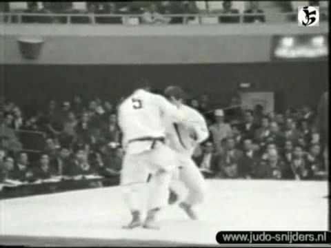 Judo Tokyo 1964  Harris USA   Sweeney GBR
