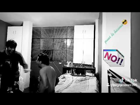 BROMA A PAPÁ, QUE CAE EN LA CAMA SIN TABLAS🔥😂🔥