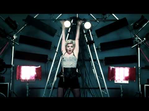 La Roux/ Robyn/ Whitney Houston/ Taylor Swift - I Wanna Bulletproof Dancer [Panos T Video]