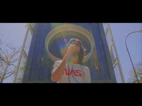 Gran Radio Riviera - A Contraluz (Video Oficial)