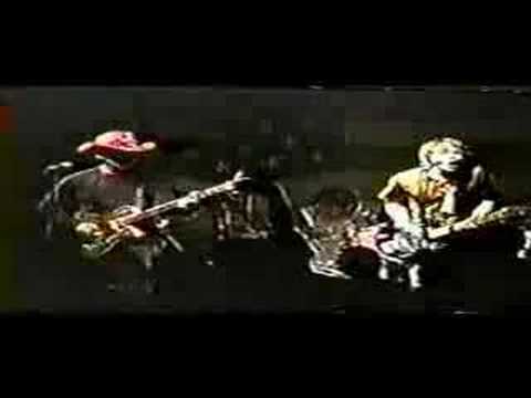 Desaparecidos Give Me the Pen