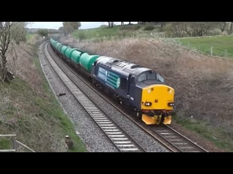 37606 working the Prestwick Tanks filling in for a Class 66 at Magiscroft: 10/05/13