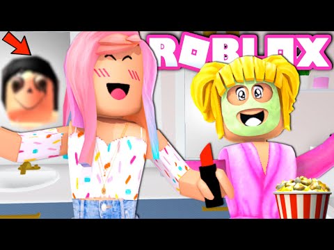 Goldie & Titi Going to a Sleepover in Roblox! Slumber Party Story