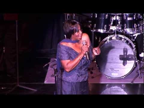 I'm Not Letting You Go - Justine "Baby" Washington & the Velons