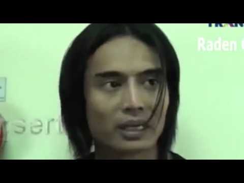 Charly Sering diRumah Usai Konflik dengan Istri dan Rere Regina ~ Gosip 16  Gosip Agustus