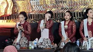 Download lagu Ladrang Eling Eling Slendro Nem mp3