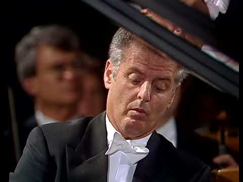 Schumann - Piano Concerto - Barenboim, Celibidache, Munich Philharmonic (1991)