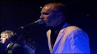 MEAN TO ME  Crowded House Melb  2007