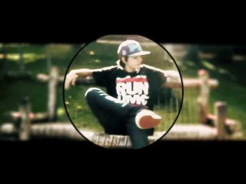 Kinho Abreu ‹ SIDE BY SIDE › RazzorNet ©