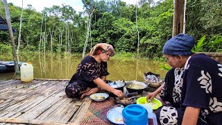 Download lagu Petualangan Di Hutan Banjir di atas rakit apung, 2 Wanita Dayak masak dan mancing ikan mp3 Download lagu Petualangan Di Hutan Banjir di atas rakit apung, 2 Wanita Dayak masak dan mancing ikan mp3