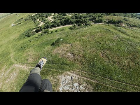Kiting and soaring 2/2 at Spitzerberg / Austria