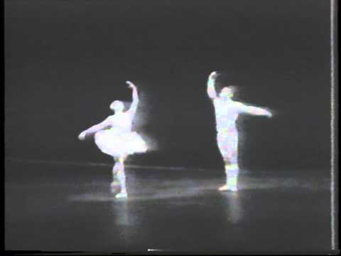 La Bayadere gedanst door Alexandra Radius en Rudolf Nureyev Stadsschouwburg 1975+