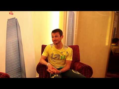 Vertical Running - China World Summit Wing Hotel Run Up