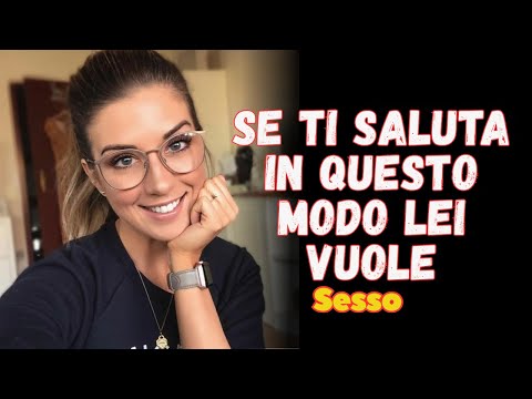 7 modi in cui una donna ti saluta quando le piaci davvero (presta attenzione)