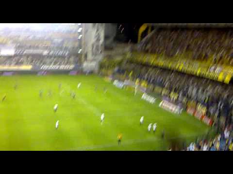 Boca-Gimnasia: "y dale dale boca" + 3-0 del pocho (all in one)   22-11-2009