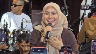 Download lagu IKE NURJANAH - Terlena, live at Konser Amal 100 Musisi Heal Sumatra, Lippo Mall Kemang 16-12-2025 mp3 Download lagu IKE NURJANAH - Terlena, live at Konser Amal 100 Musisi Heal Sumatra, Lippo Mall Kemang 16-12-2025 mp3