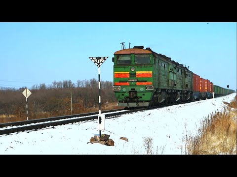 RZD Soviet Green 3TE10М Freight at Far East Railway Dzerzhinskoye