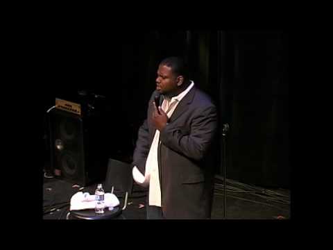 Comedian Drew Thomas - The Mexicans are Coming!