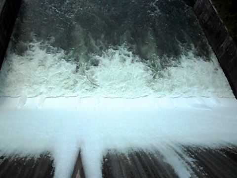 Norris Dam Floodgates Wide Open TOP VIEW 2011