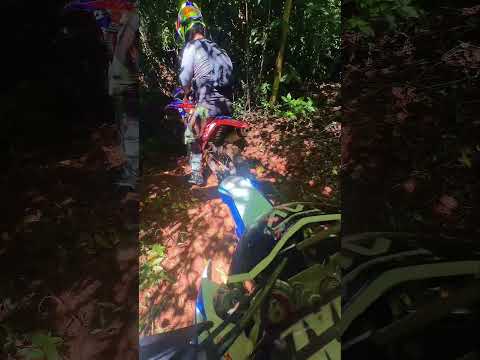 Na trilha de São Carlos do Ivai, Pr tem um túnel que abriga milhares de morcegos!  #trilhademotos