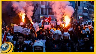 Անկարայում պահանջում են Էրդողանի հրաժարականը. դատարանը հետաձգեց Օզելի գործով որոշումը