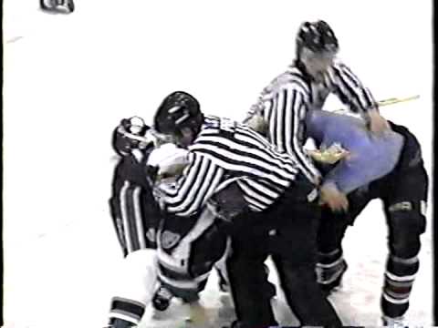 Darryl McArthur vs Alex Henry