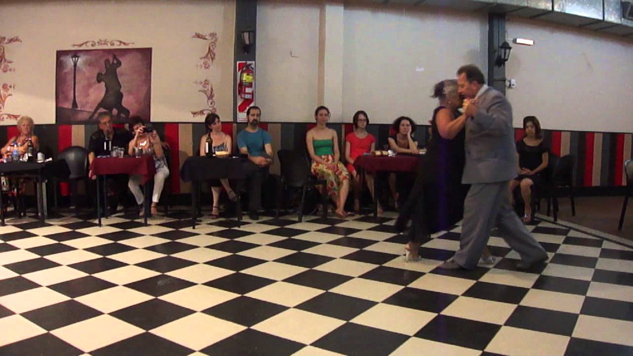 Sin Rumbo Bailan Maria del Carmen y Jorge Dispari 1/2