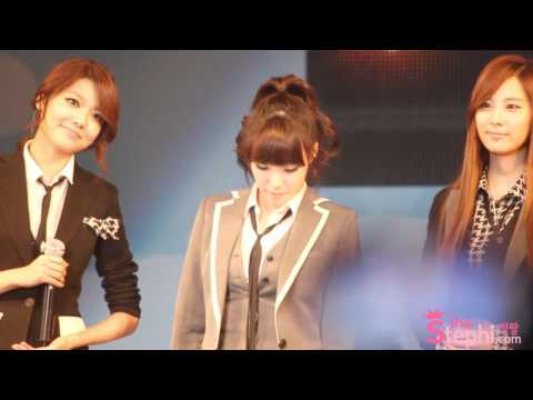 111122  How Great Is Your Love tiffany fancam