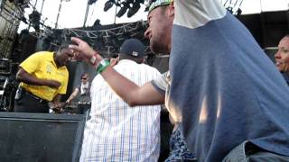 SHOUT!  DMB crowd participation.