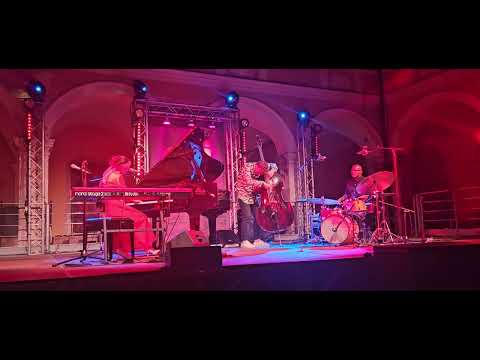Muntagninjazz 2025 Olivia Trummer trio 