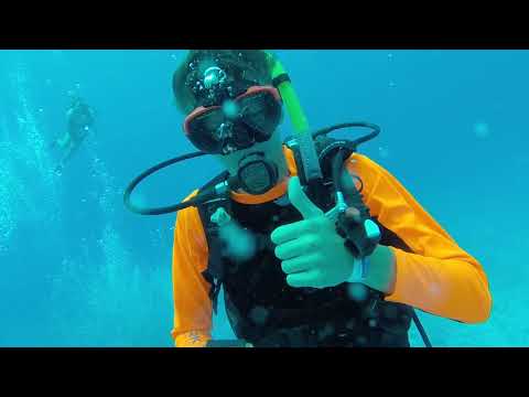 7 Cozumel 80' Wall dive to 3000 feet