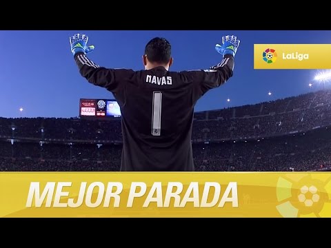 Keylor Navas hace el paradón de la jornada 31 frente al FC Barcelona