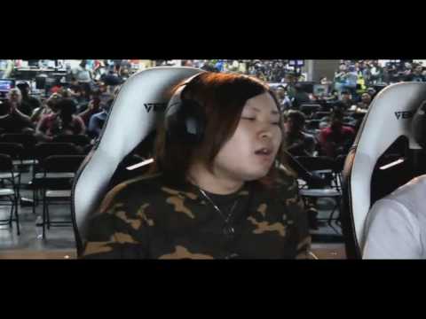 Evo 2017 - Tekken 7 Semi Finals: Bots vs Taisei