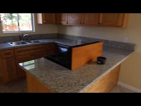 PL8399 - Spacious Townhouse-Style 1 Bed + 1 Bath Apartment for Rent! (Redondo Beach, CA)