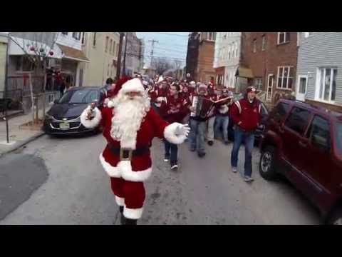 QCTV - SANTA PARADE 2017 - BELLS OF ST MARY'S