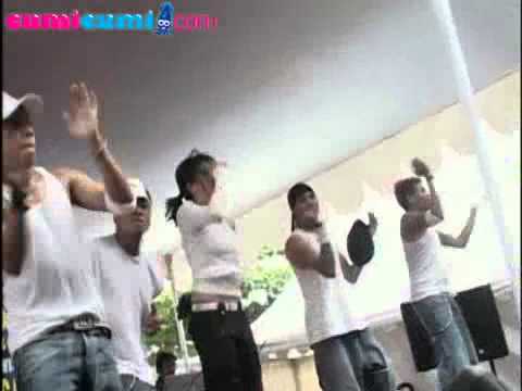 Keluarga Khawatir Agnes Monica Batal Go International - cumicumi.com