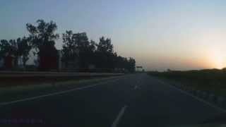 preview picture of video 'Veeresh Malik Road Flicks 024 - sunset on the Agra-Jaipor Highway near Bharatpur'