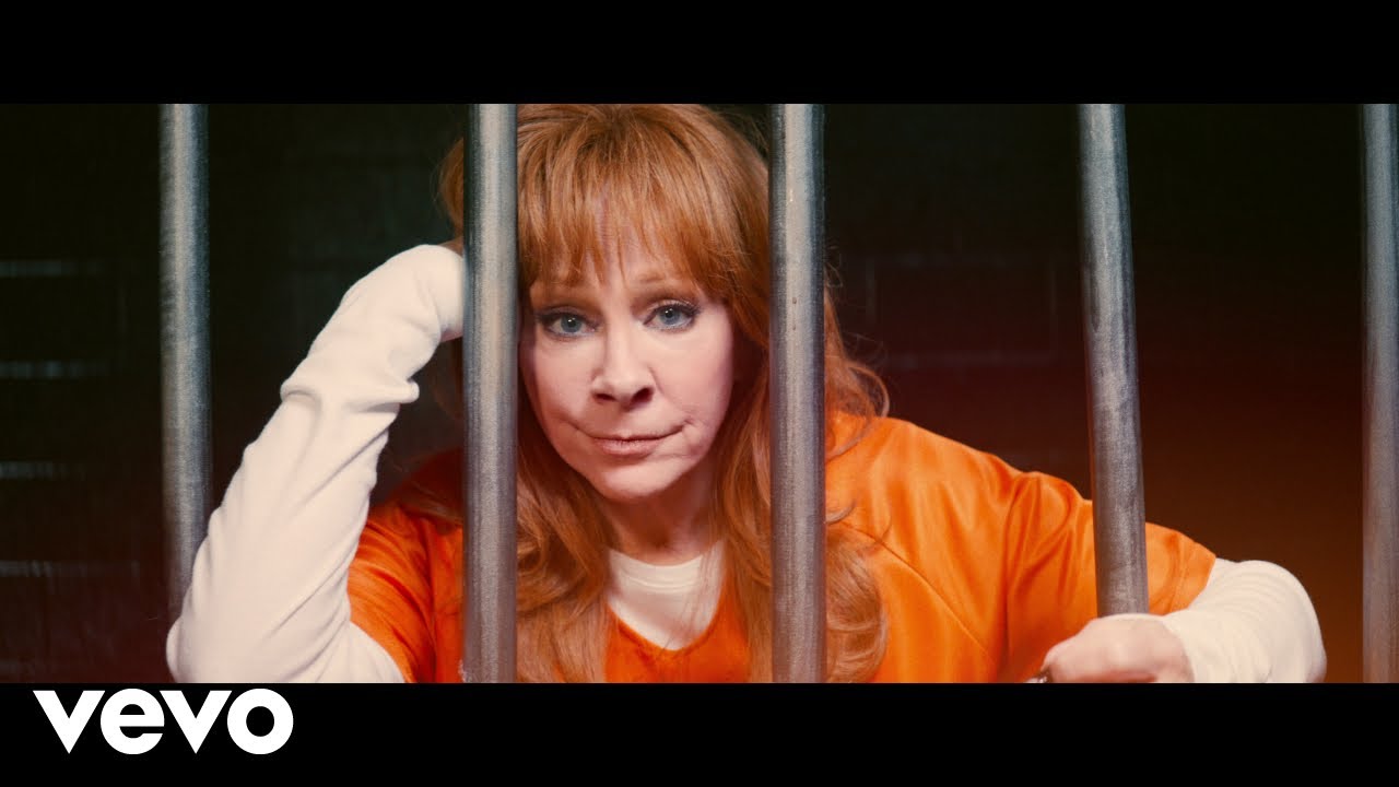  Reba McEntire - Ring Ring