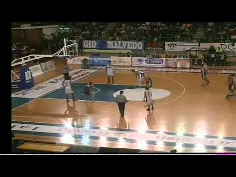 Liga Adecco Oro ¼ 1º CLUB OURENSE BALONCESTO...,86 - 84,CLUB MELILLA BALONCESTO... (24/04/2015)