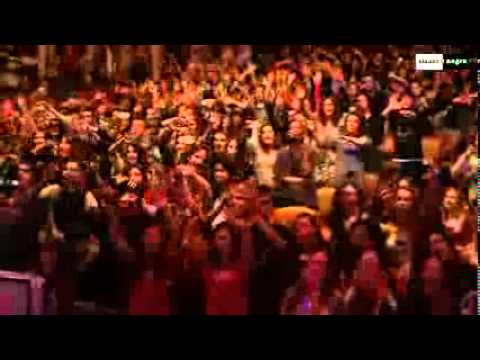 Vuit - Com Un Nen Petit (Official Video)