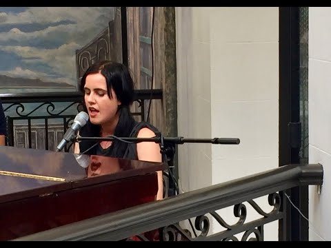 Princess Chelsea - Live 2017 - Full Solo Performance