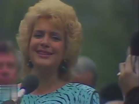 Леонид Серебренников и Марина Шутова "На крылечке" 1988 год