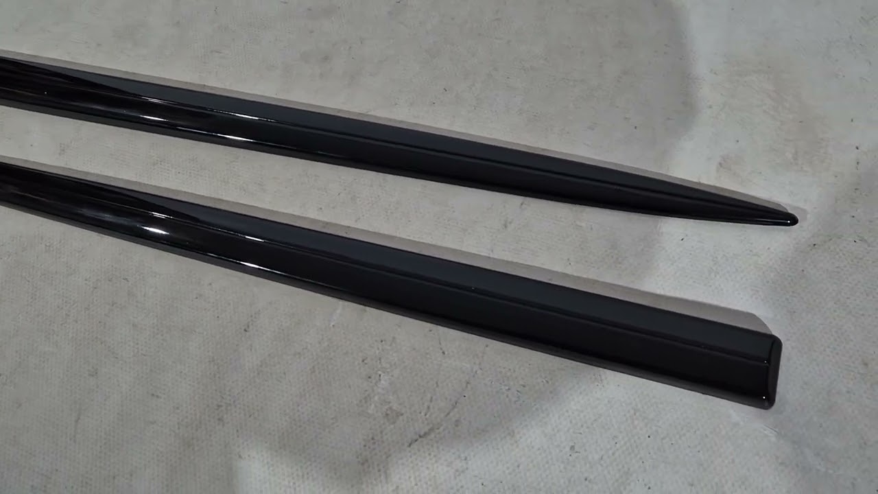 Універсальні молдинги (4 шт, чорний) Video 1